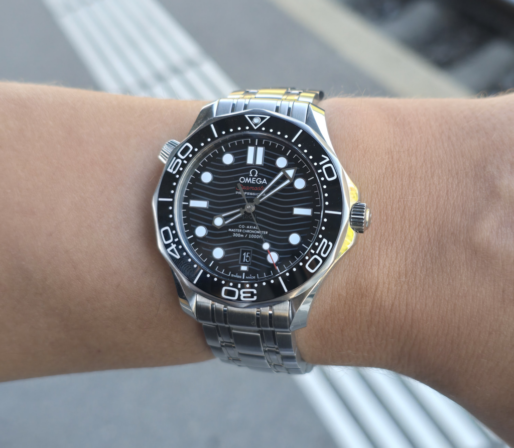 Omega Seamaster 300M (210.32.42.20.01.001)